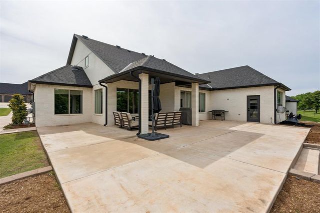 14233 Coleman Court, Edmond, OK 73025