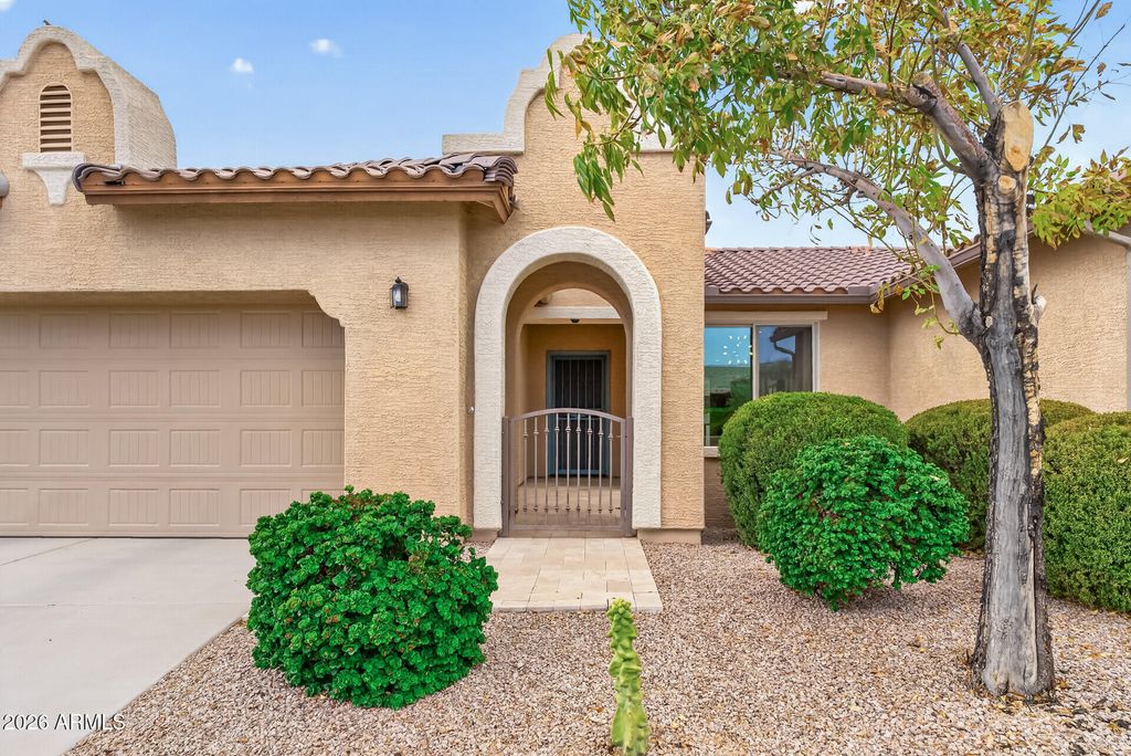 17546 W FAIRVIEW Street, Goodyear, AZ 85338 — photo 2