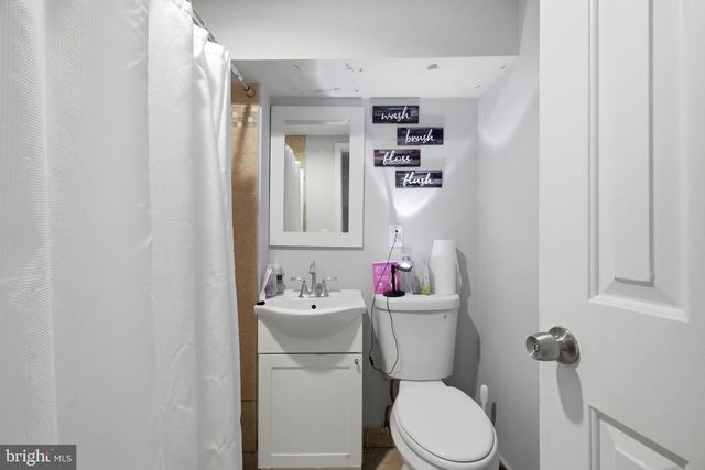 1725 W BERKS ST, Philadelphia, PA 19121