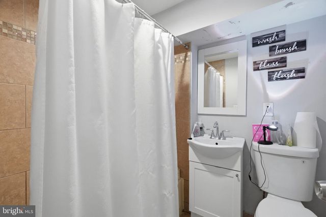 1725 W BERKS ST, Philadelphia, PA 19121