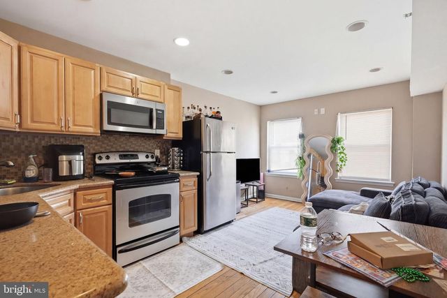 1725 W BERKS ST, Philadelphia, PA 19121