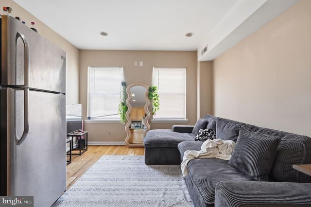 1725 W BERKS ST, Philadelphia, PA 19121