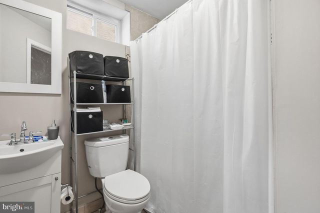 1725 W BERKS ST, Philadelphia, PA 19121