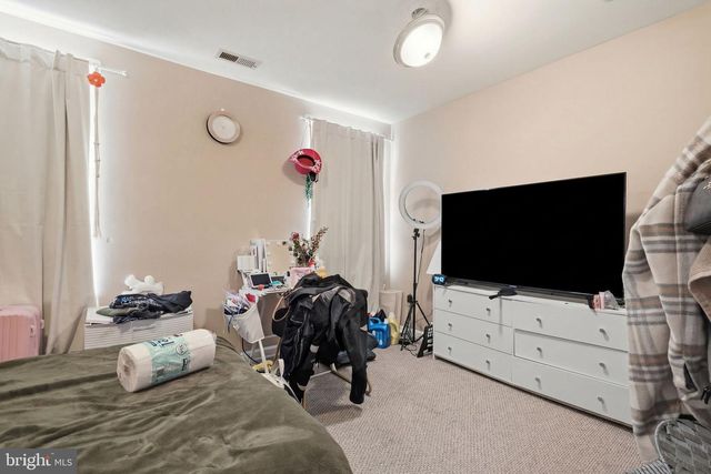 1725 W BERKS ST, Philadelphia, PA 19121