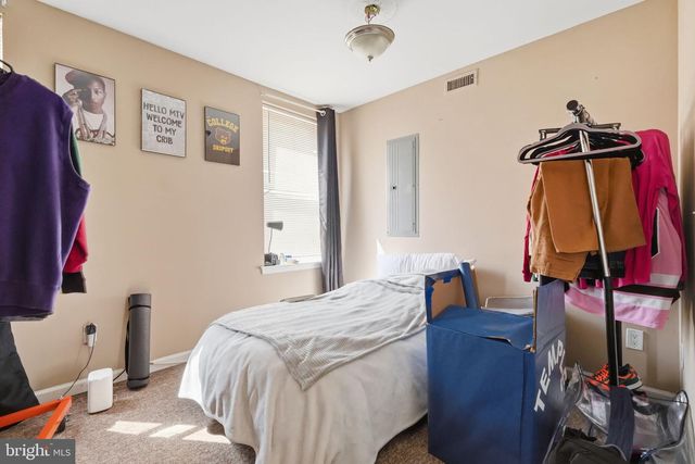 1725 W BERKS ST, Philadelphia, PA 19121