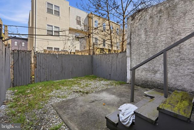 1725 W BERKS ST, Philadelphia, PA 19121