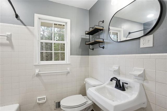 6170 Center Hill Church Road, Loganville, GA 30052