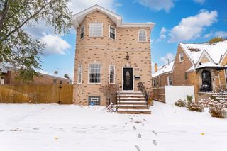 3452 N Newcastle Avenue, Chicago, IL 60634