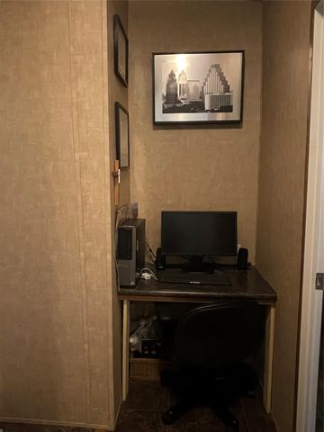 106 Brown Pelican DR, Del Valle, TX 78617