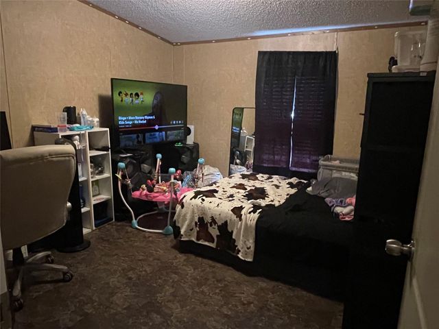 106 Brown Pelican DR, Del Valle, TX 78617