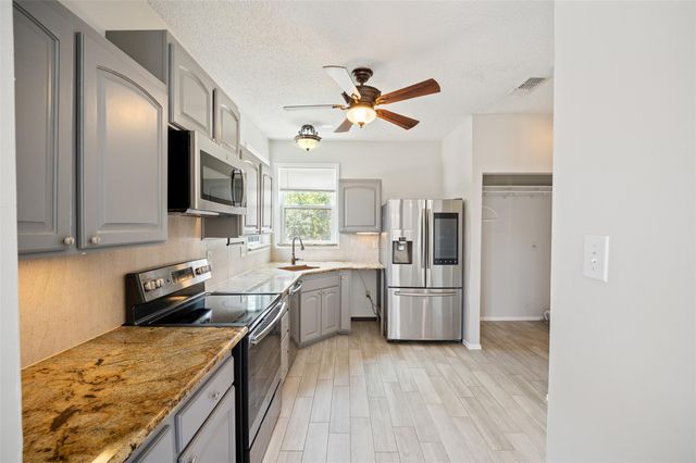 2402 Intrepid Way, League City, TX 77573