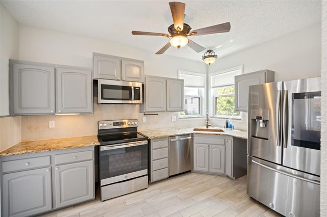 2402 Intrepid Way, League City, TX 77573