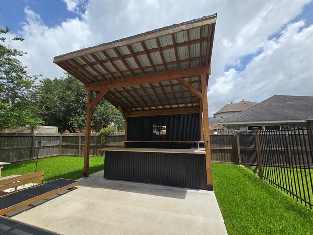 2402 Intrepid Way, League City, TX 77573