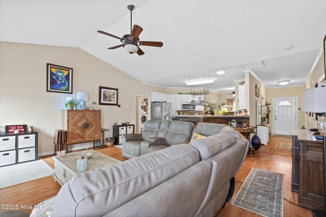 600 Pearson Circle, Newport, NC 28570