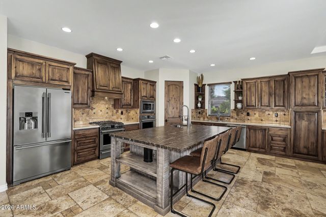 806 W DESERT RANCH Road, Phoenix, AZ 85086