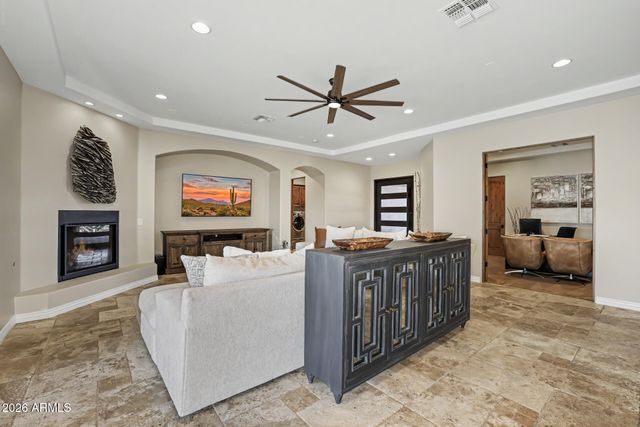 806 W DESERT RANCH Road, Phoenix, AZ 85086