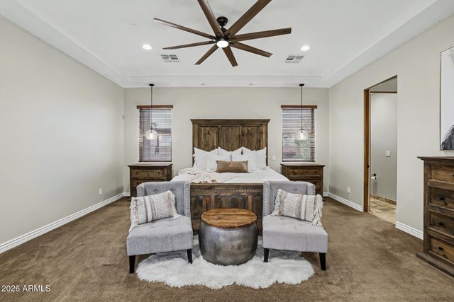 806 W DESERT RANCH Road, Phoenix, AZ 85086