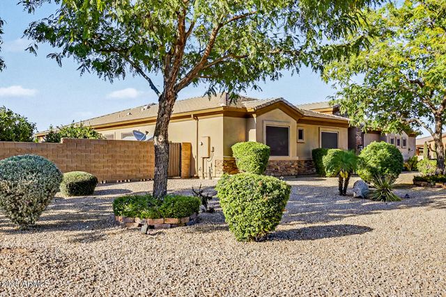 806 W DESERT RANCH Road, Phoenix, AZ 85086