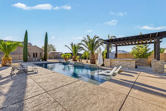 806 W DESERT RANCH Road, Phoenix, AZ 85086
