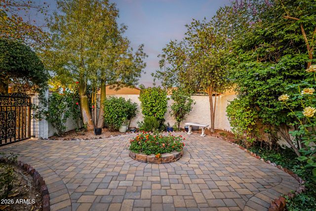 806 W DESERT RANCH Road, Phoenix, AZ 85086