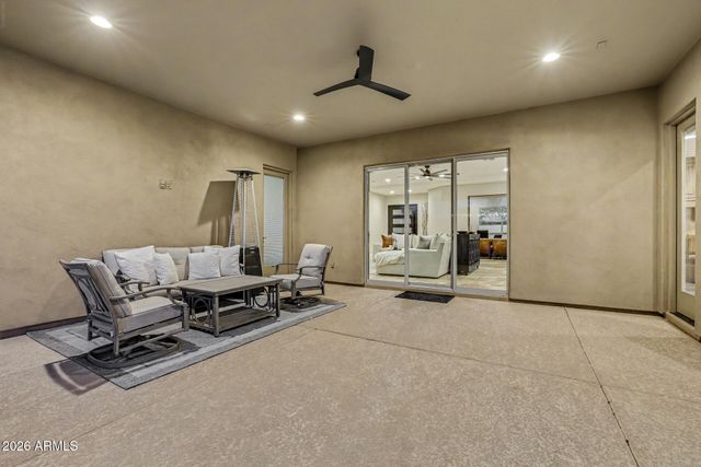 806 W DESERT RANCH Road, Phoenix, AZ 85086