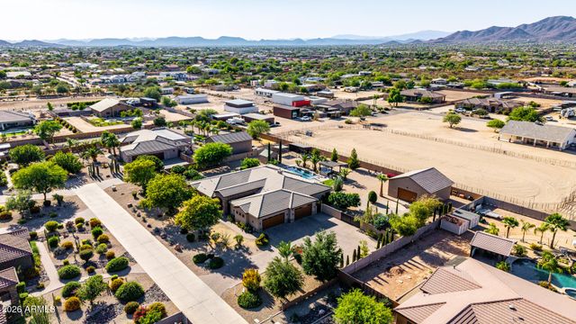 806 W DESERT RANCH Road, Phoenix, AZ 85086