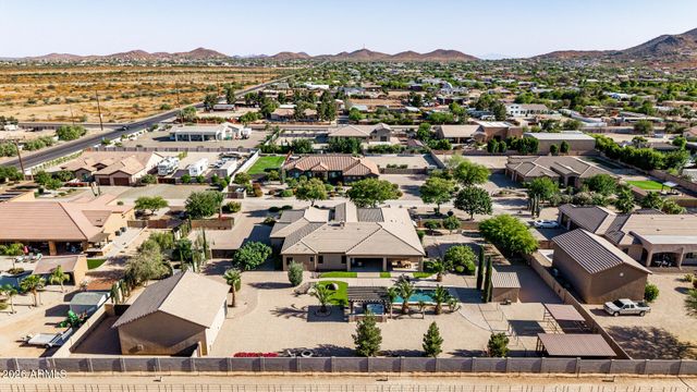 806 W DESERT RANCH Road, Phoenix, AZ 85086