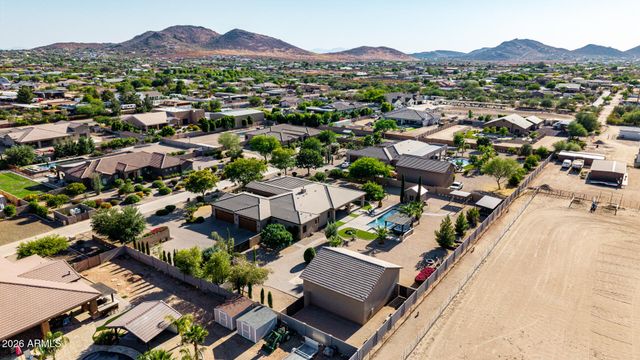 806 W DESERT RANCH Road, Phoenix, AZ 85086