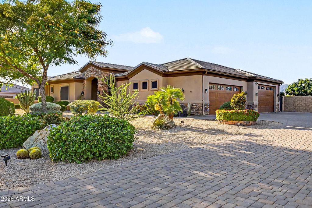 806 W DESERT RANCH Road, Phoenix, AZ 85086 — photo 4