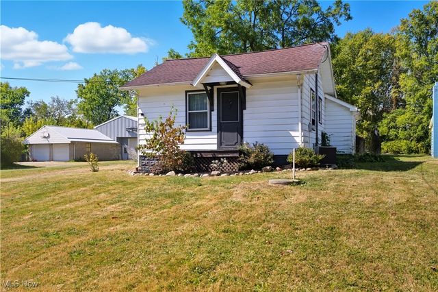 589 Briggs Road, Leavittsburg, OH 44430