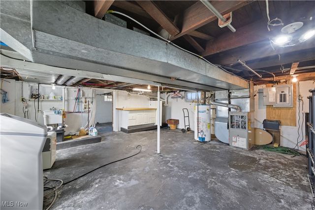 589 Briggs Road, Leavittsburg, OH 44430