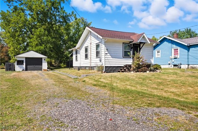 589 Briggs Road, Leavittsburg, OH 44430