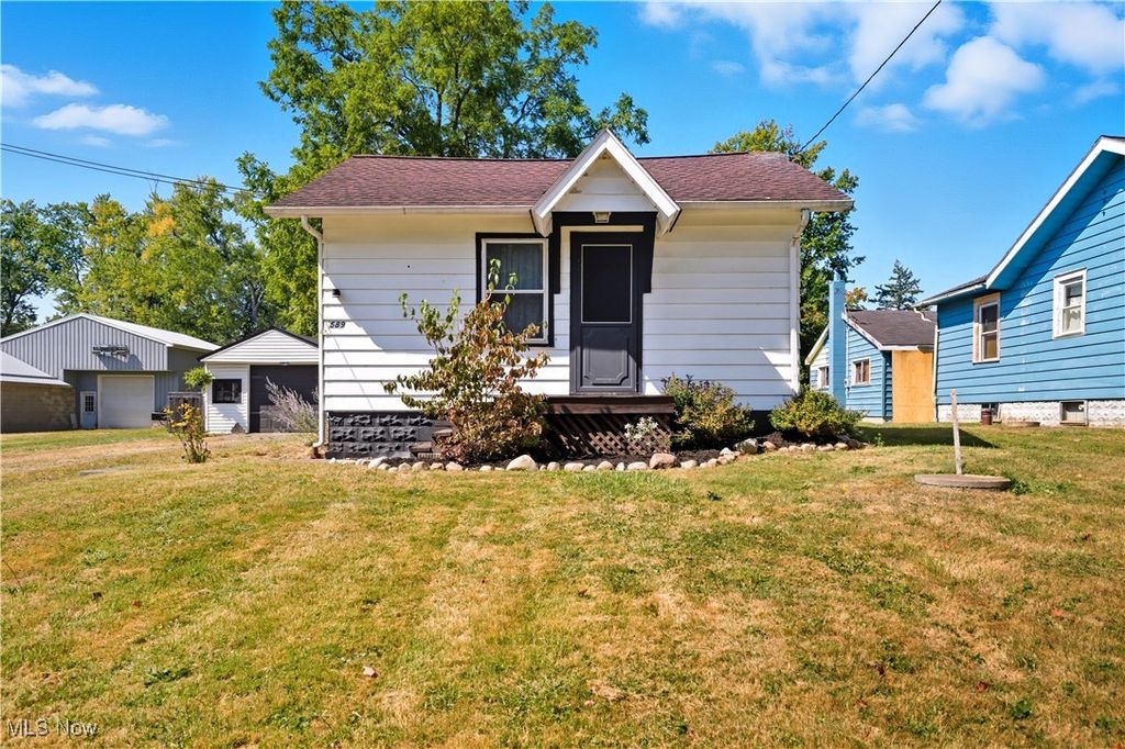 589 Briggs Road, Leavittsburg, OH 44430