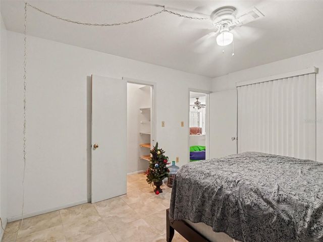 562 E TARPON BOULEVARD NW, Port Charlotte, FL 33952