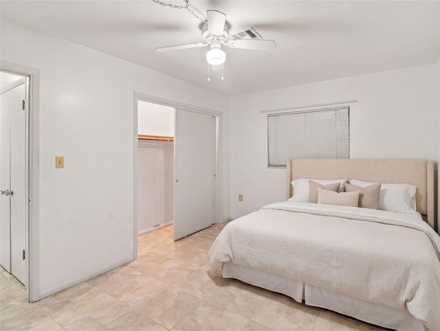 562 E TARPON BOULEVARD NW, Port Charlotte, FL 33952