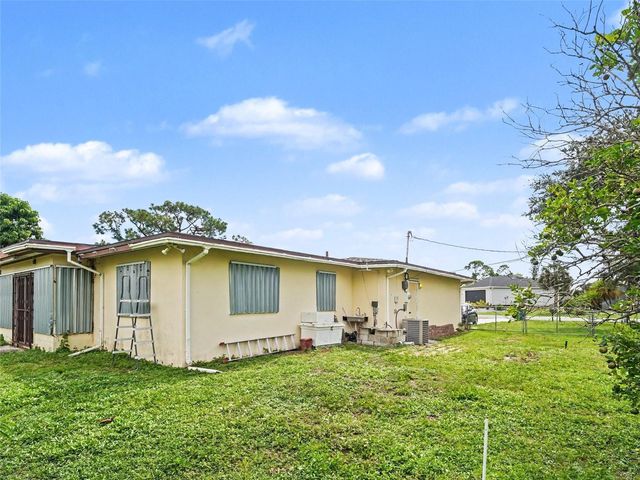 562 E TARPON BOULEVARD NW, Port Charlotte, FL 33952