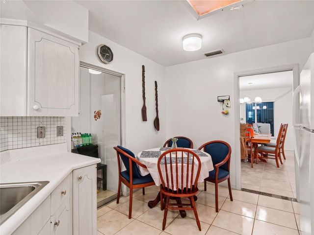 562 E TARPON BOULEVARD NW, Port Charlotte, FL 33952