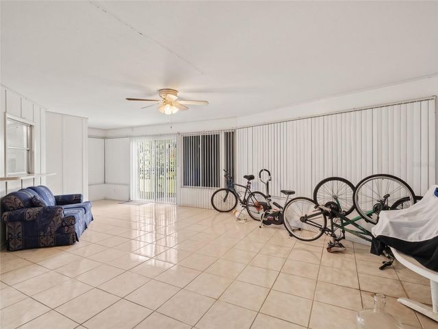 562 E TARPON BOULEVARD NW, Port Charlotte, FL 33952