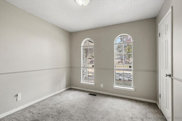 109 E Kent Street, Broken Arrow, OK 74012