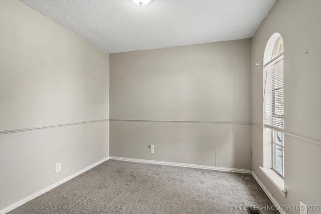 109 E Kent Street, Broken Arrow, OK 74012