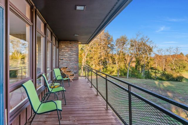 4 Hidden Acres Dr, Lebanon, TN 37087