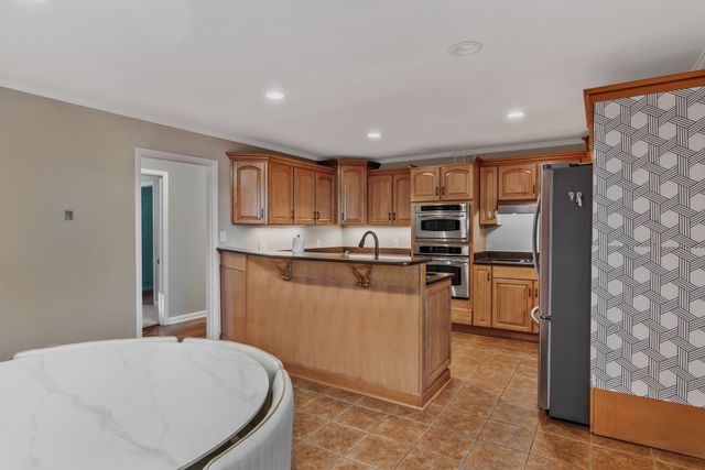 4 Hidden Acres Dr, Lebanon, TN 37087