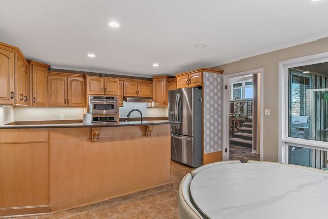 4 Hidden Acres Dr, Lebanon, TN 37087