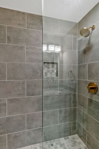 4 Hidden Acres Dr, Lebanon, TN 37087