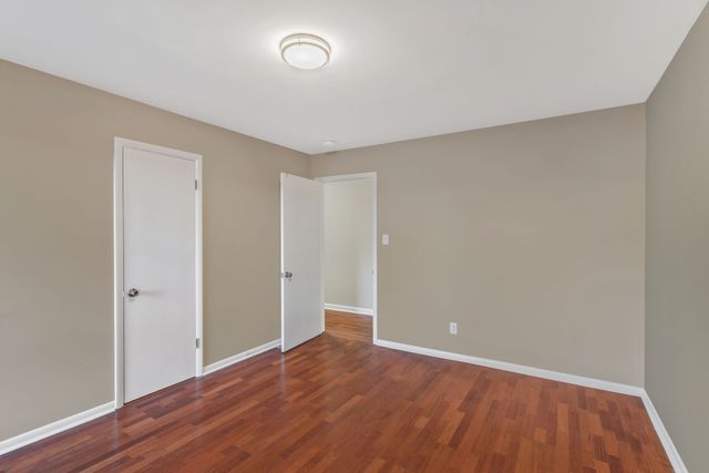 4 Hidden Acres Dr, Lebanon, TN 37087