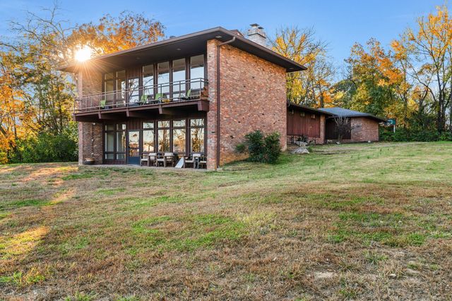 4 Hidden Acres Dr, Lebanon, TN 37087