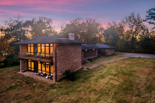 4 Hidden Acres Dr, Lebanon, TN 37087