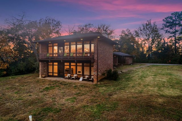 4 Hidden Acres Dr, Lebanon, TN 37087