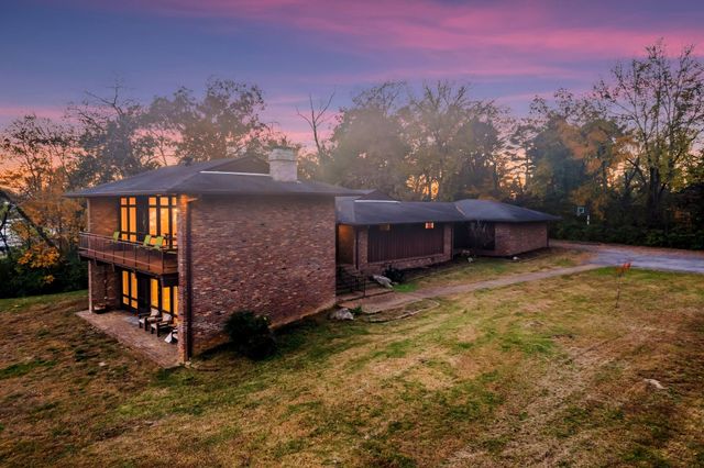 4 Hidden Acres Dr, Lebanon, TN 37087