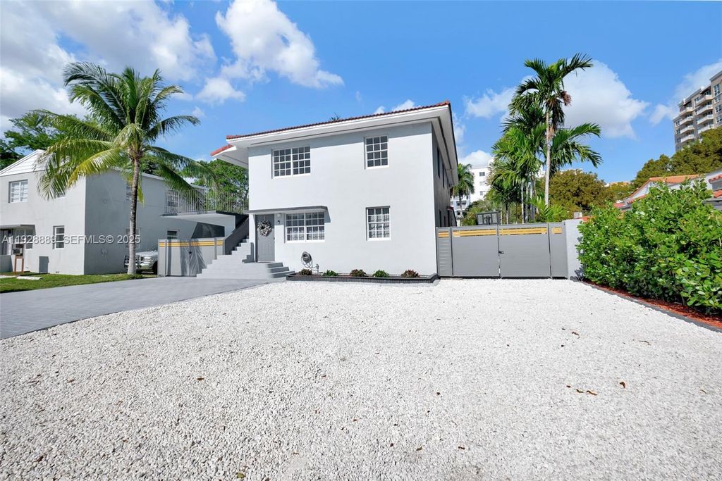 3711 SW 27th Terrace, Miami, FL 33134